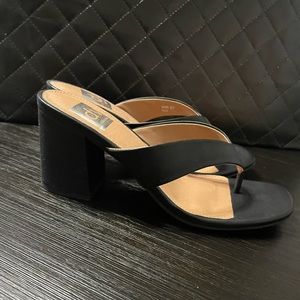 Dolce Vita Black heel sandals